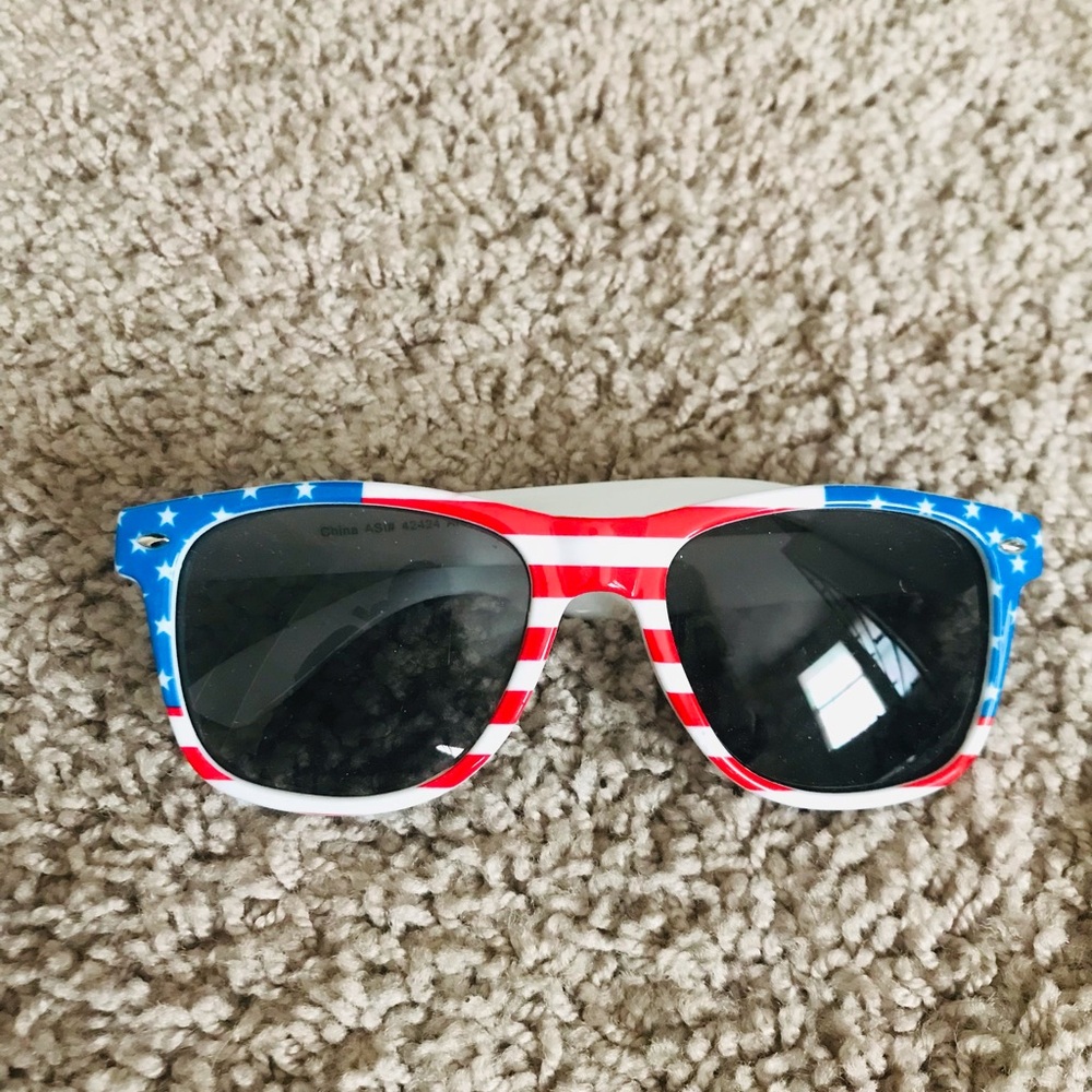 Patriotic American Flag Sunglasses